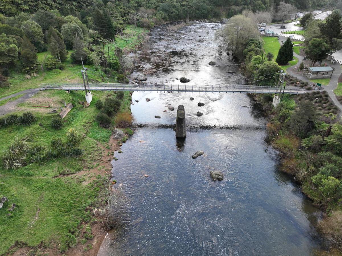 Riverside Accommodation Karangahake Esterno foto