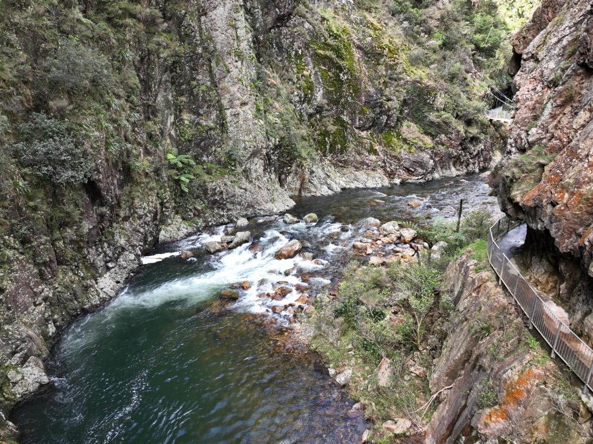 Riverside Accommodation Karangahake Esterno foto